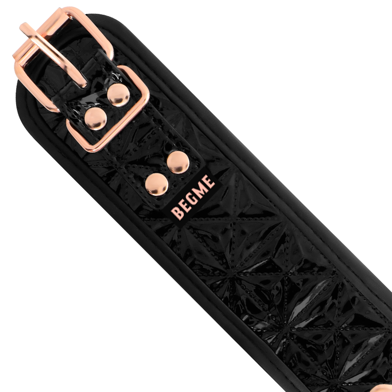 BEGME - COLLIER ÉDITION NOIRE AVEC PINCES À TÉTONS DOUBLÉES EN NÉOPRÈNE